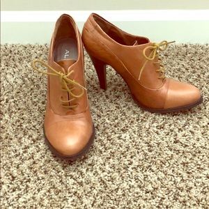 Aldo loafer lace up heels